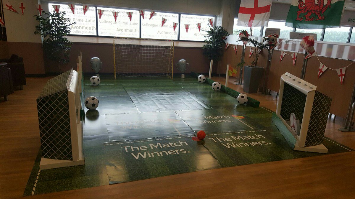 stephenblake111's tweet photo. Avonmouth ready for the Euros 2016 🖒 https://t.co/M3TlwSyojx