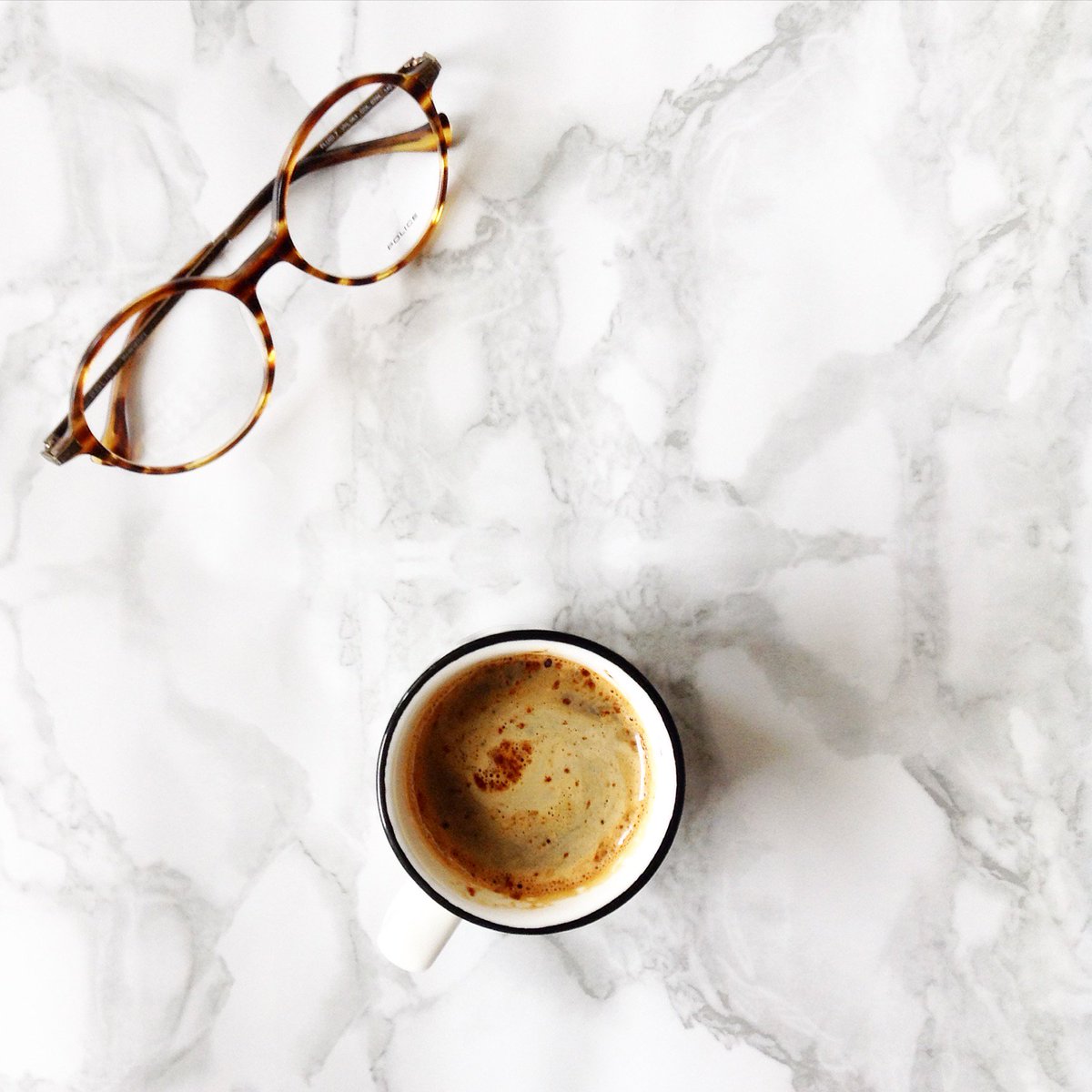 ExecuspecsSA's tweet image. Oh look, it&apos;s coffee o&apos;clock! ;) 
#thursdate #execuspecs #southafrica #coffee #minimalist #potd #photography #design
