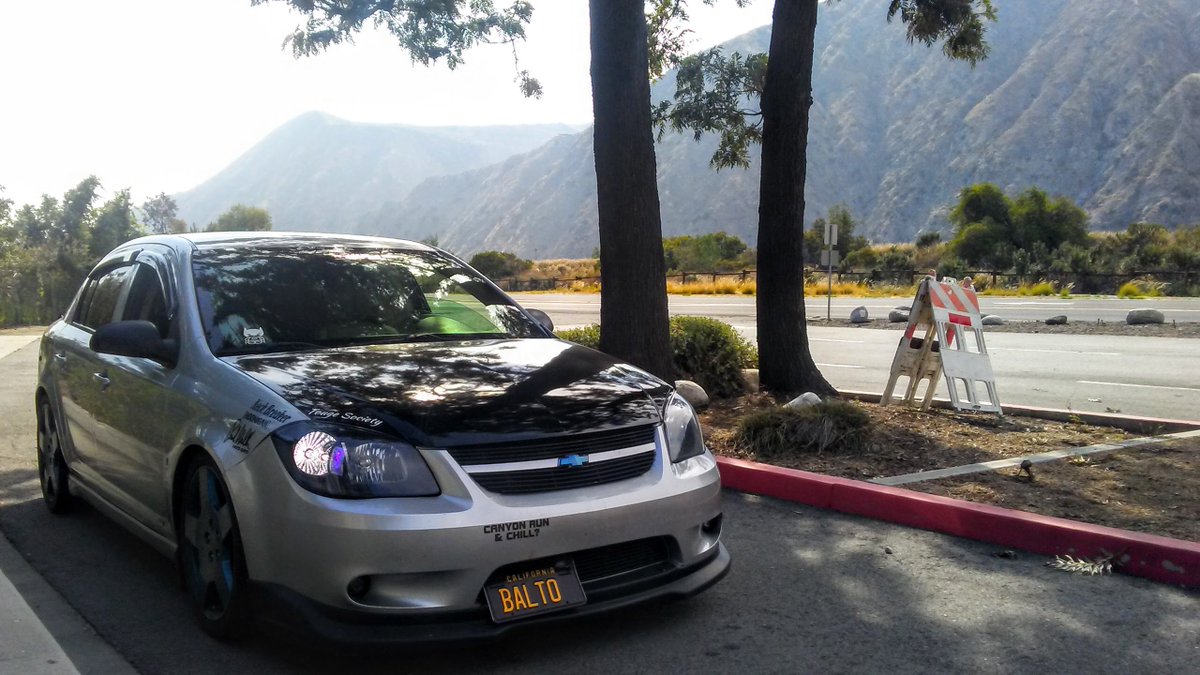 KrazyCobalt's tweet photo. Touge Society 
#tougelifestyle #chevycobalt #likearock #dailybeaten #bowtiecrew #azusa #socalcars https://t.co/cJwSuckDaL