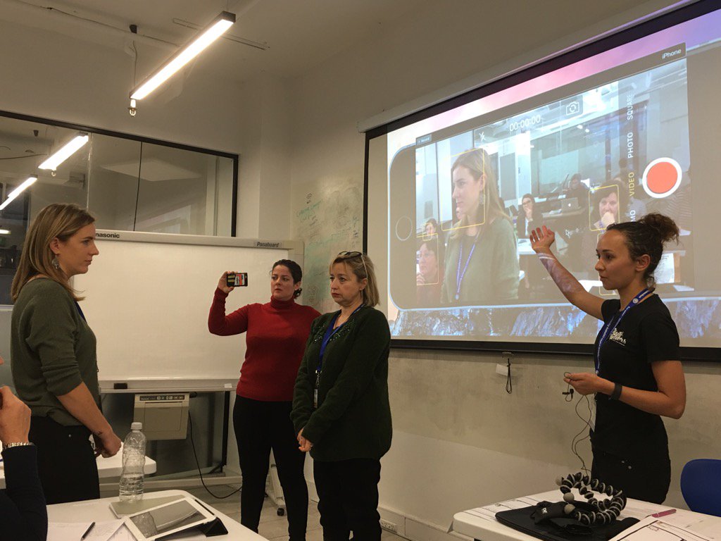 sforcequeen's tweet photo. @severs_jeanette great organising of people placement in this video making workshop! #CommsDirect https://t.co/CRg3lwNHJz