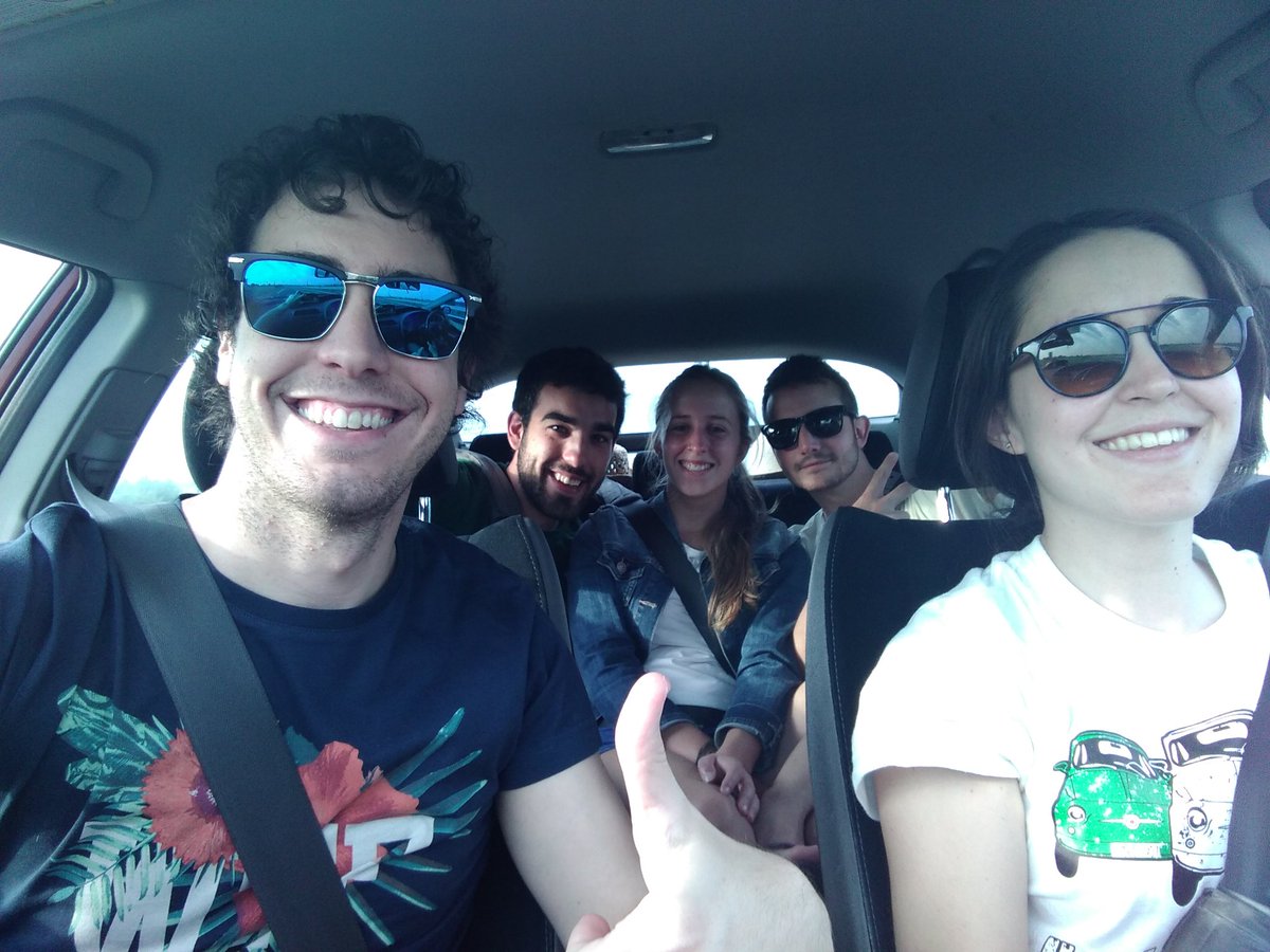 Mikel_gorra's tweet photo. Sevilla nos espera, recorriendo kilómetros..@UDLogrones @golenlasgaunas @MariaGaru09 @segomezsaenz @MacarenaSoriano https://t.co/8nOaMbqkH3