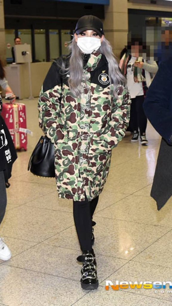 SainttCL's tweet photo. showed up to the airport looking warm and stylish. #winterstylegoals https://t.co/MrSNQBYoLv
