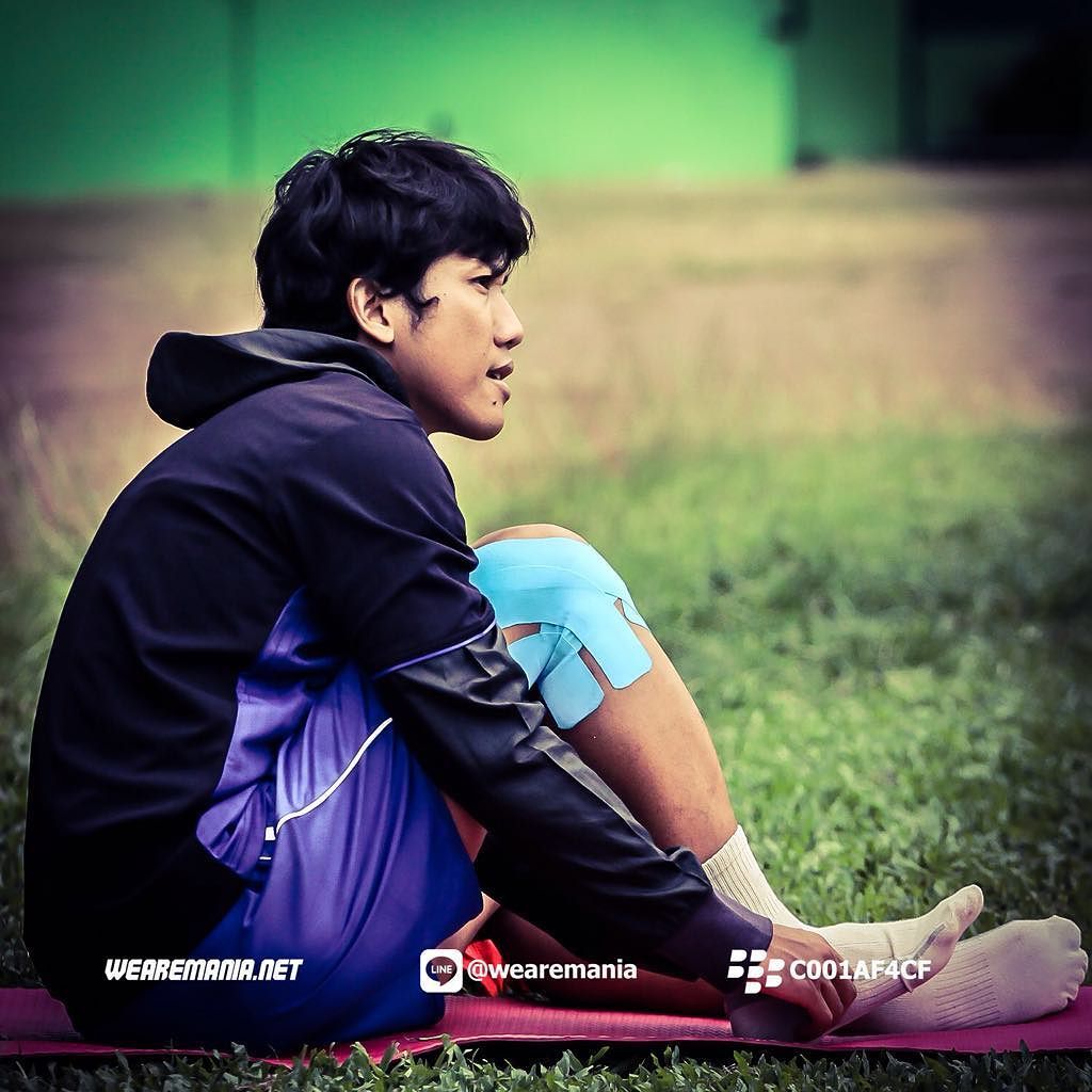 we_aremania's tweet photo. Rambut mas kapten menteri bal-balan nampak lebih gondrong. #arema #bustomi #tukangbalbalan #wearemania #aremania #a… https://t.co/5zSr592erS