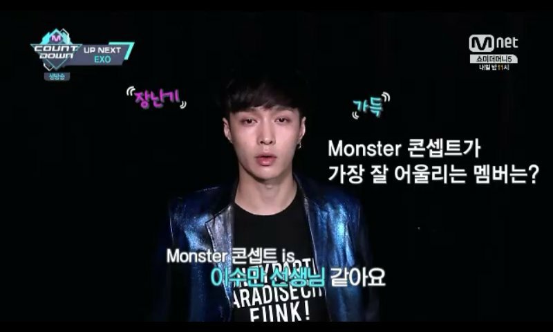 LAY9107's tweet photo. kkkkkk are you doing lucky one teaser again ? kkkkkk https://t.co/d9E61iqupz