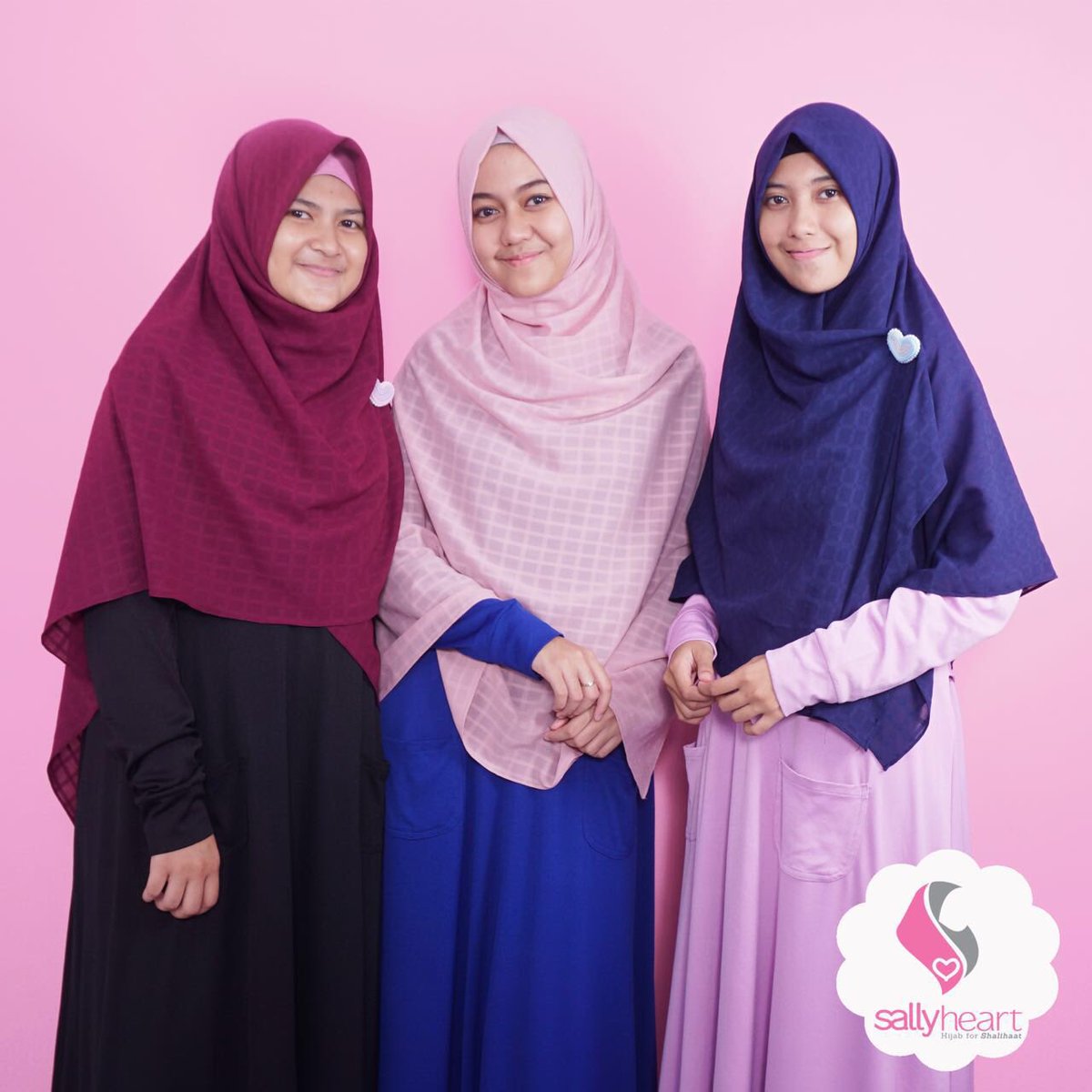 HijabSallyHeart's tweet photo. On pict #GamisSalima dipadukan dengan #Pasal4, yuk padukan dengan warna favorit kamu ^^
Order : 0857.1196.1196 https://t.co/wbdD0pCYnh