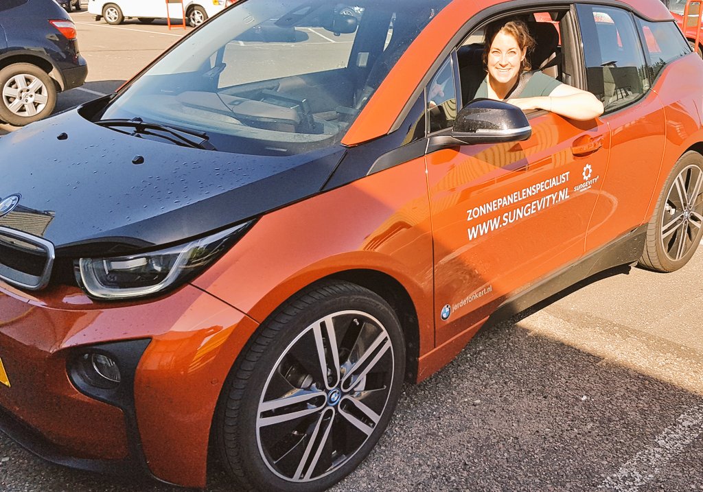Eindelijk mocht ik rijden met dank aan <a href="/SungevityNL/">Sungevity Nederland</a> en <a href="/BMWi/">BMW i</a>, rijdt als een zonnetje met iets minder schuldgevoel!