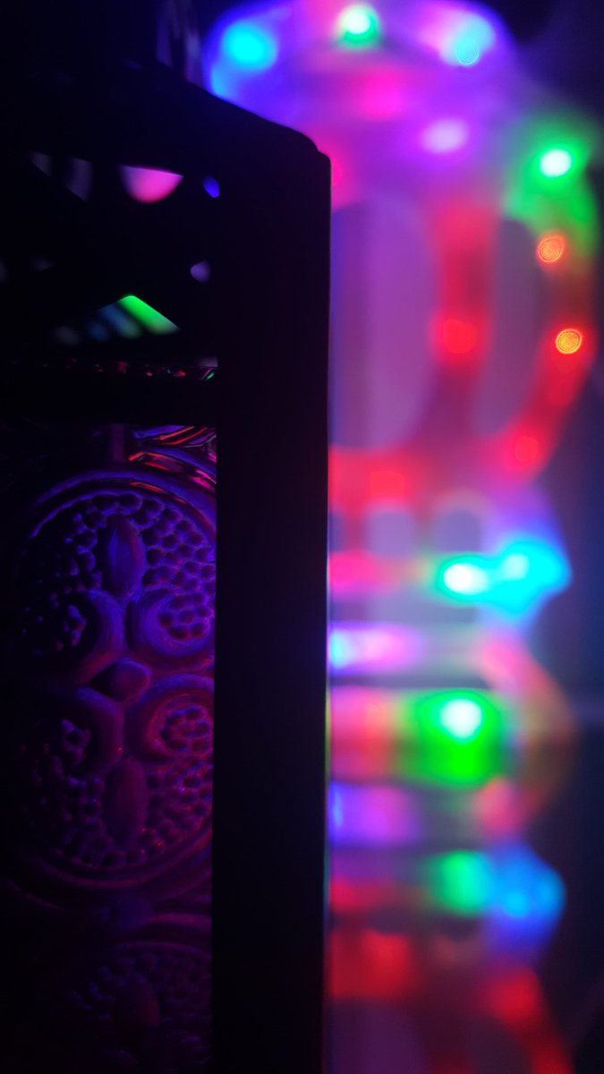 MohamedSLawati's tweet photo. #تصوير_الفون
#نوت_5
#غرد_بصوره_من_تصويرك
#note_5
#picture_taken_by_my_phone
#samsung
#bokeh https://t.co/VzSh3OJDr1