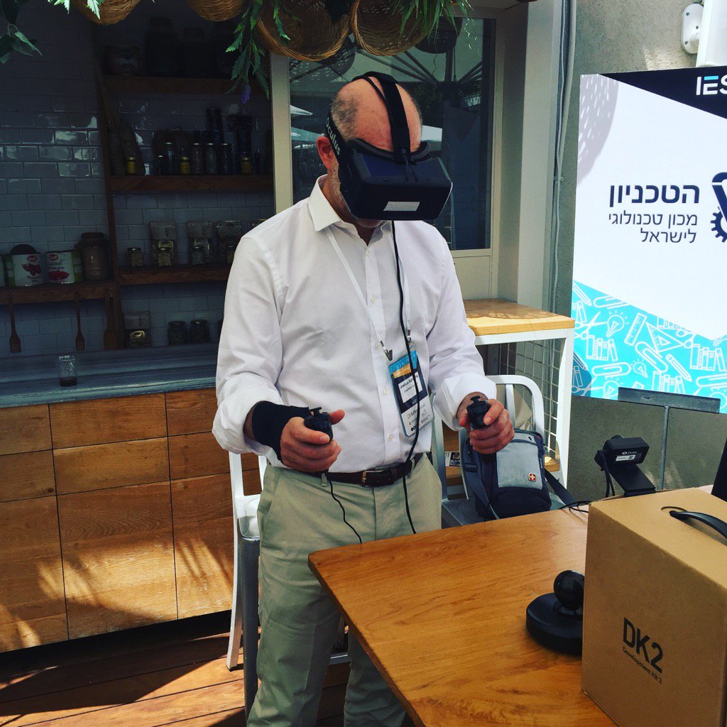 EastWindAdv's tweet image. Oculus Rift cognitive research project from Technion at IES2016 #edtechisrael #edtech