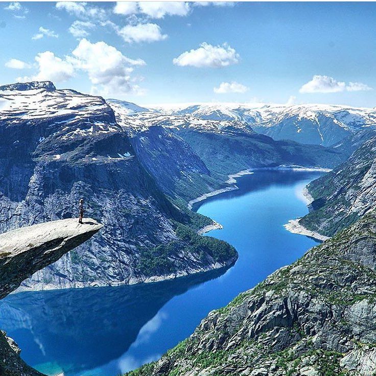 2MonkeysTravel's tweet photo. Beautiful photo of Trolltunga in Norway by @nilbertlamata. 😍Featured photo from #twomonkey… https://t.co/25h5xgrK1G https://t.co/PdMZsysc6F
