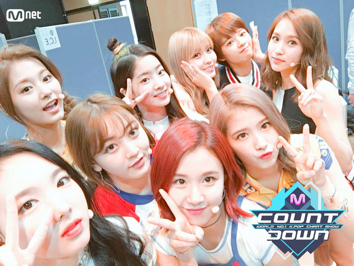 MnetMcountdown's tweet photo. 스톼중에 스톼 암고나비어스톼 #트와이스 가 오늘 #엠카운트다운 에서 스페셜 스테이지를 준비했다고 합니다! #샤샤샤 만큼 쩌는 중독성을 예고하는 그 무대! 6시 놓치지 마세요! https://t.co/kRtTz8A7kD