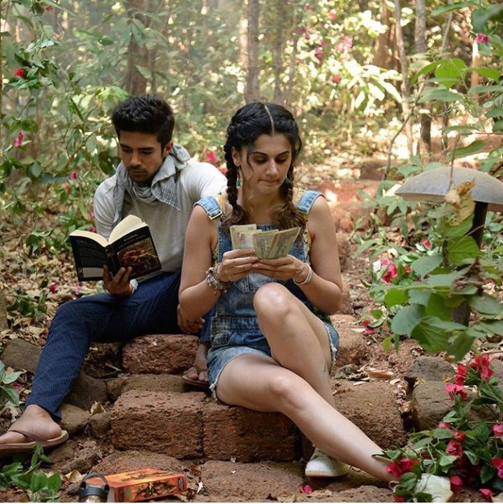 FreakBollywood's tweet photo. #TumHoTohLagtaHai #FirstLook #SaqibSaleem #TaapseePannu https://t.co/yQbJPaf2Ww