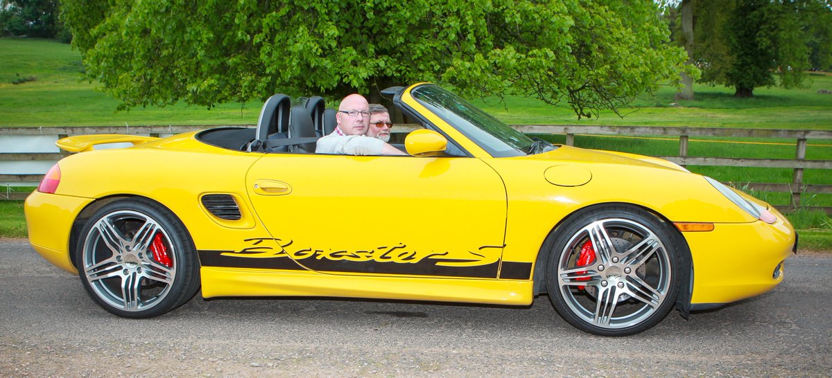 tipecScotland's tweet photo. #tipecScotland at Thirlestane Castle driving #Porsche #C4S and #Boxster https://t.co/git8Xb9SnB
