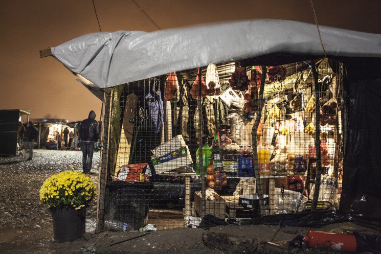 Guest blog by <a href="/robpinney/">Rob Pinney</a> on the ethics of photography in the #Calais camp migrationmuseum.org/photography-in… #CalaisStories