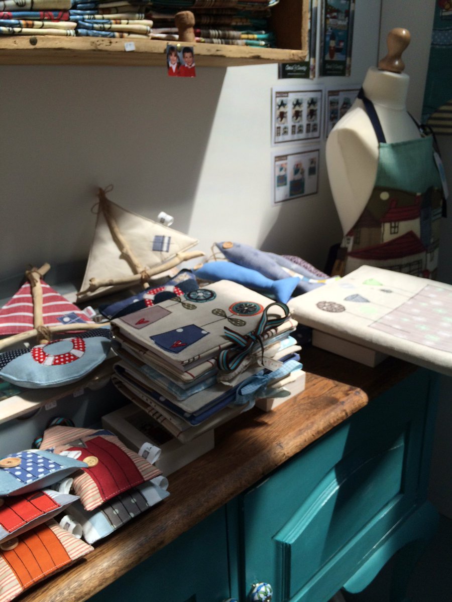 zwtextiles's tweet photo. Making stock for galleries #cornwall #galleries https://t.co/8sgE6xEANn