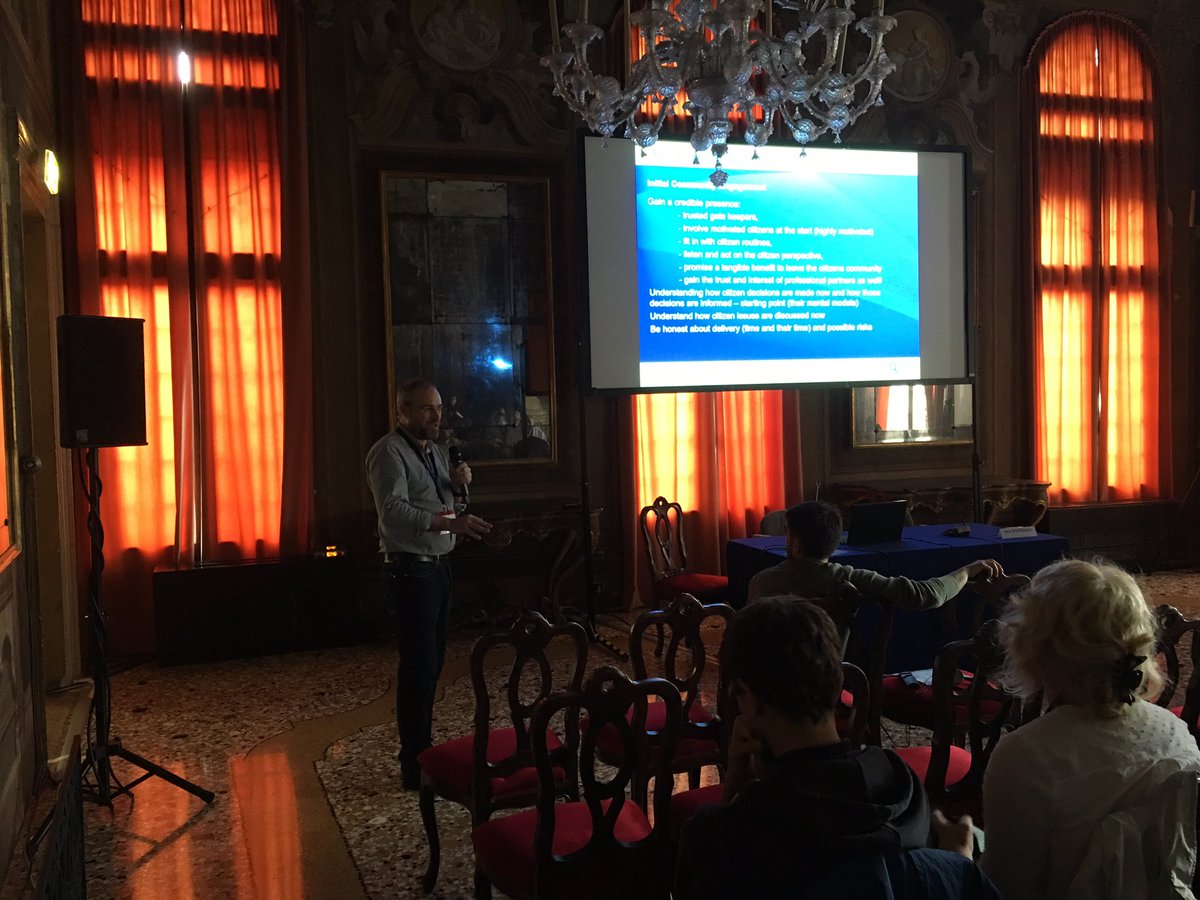 #cowm16 Simon McCarthy #FHRC on the lessons learned of co-developing #citizenscience in Doncaster <a href="/WeSenseIt/">WeSenseIt Project</a>