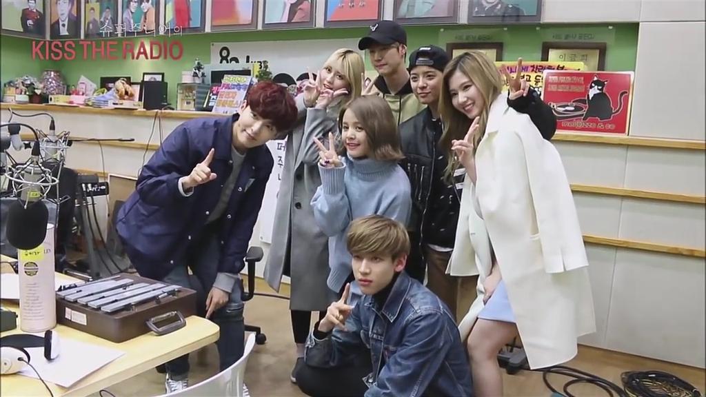 aeil_al's tweet photo. KISS THE RADIO https://t.co/6dEwkJ1nha
GOT7 Mark &amp; Bambam 
TWICE Sana &amp; Momo
#Gotwice
#Gottwice https://t.co/HFtlNsEADe