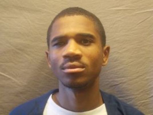 RickeySmiley's tweet photo. #DavontaeSanford​ has been behind bars since he was 14 for a crime he did not commit: https://t.co/LH0f6cqh5n https://t.co/m39lzsKctH