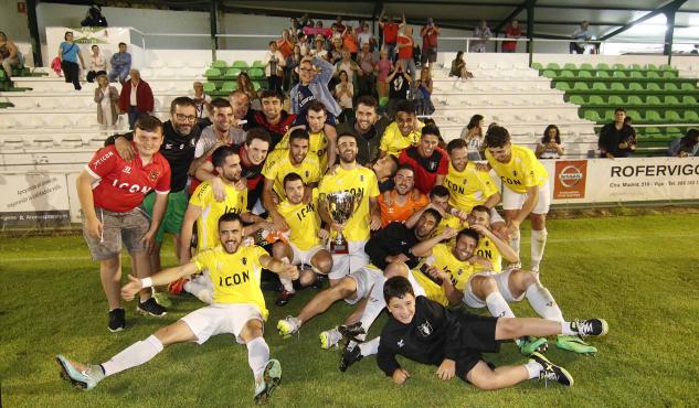 DeporteGalicia's tweet photo. El #CDChoco se proclama campeón de la #CopaDiputación de Pontevedra (CRÓNICA)
https://t.co/fC8g2UkJnj #Alondras https://t.co/vLYYp3WO0m