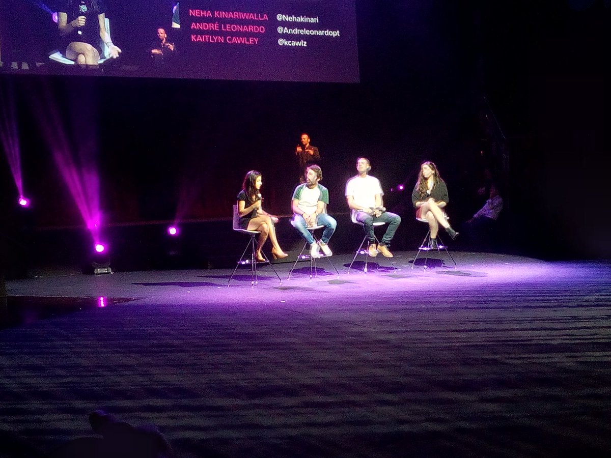 PompeiiBrand's tweet photo. Uno de los fundadores @JaimeGarrastazu, está moderando la conversación de estos tres cracks #Unleash2016 https://t.co/lo324blQkO