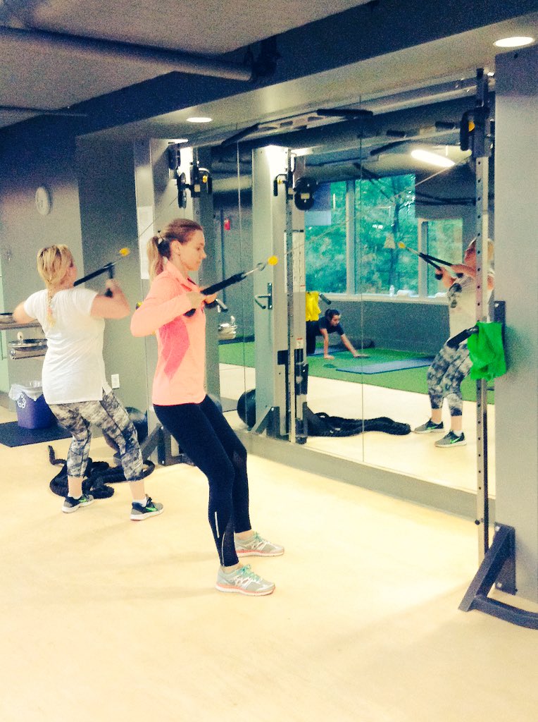 GOOD MORNIN! <a href="/BodymassGym/">Bodymass Gym</a> we're startin' our day w/a class we call, BUILD!  #earlymorningcrew #BodymassBUILD #work