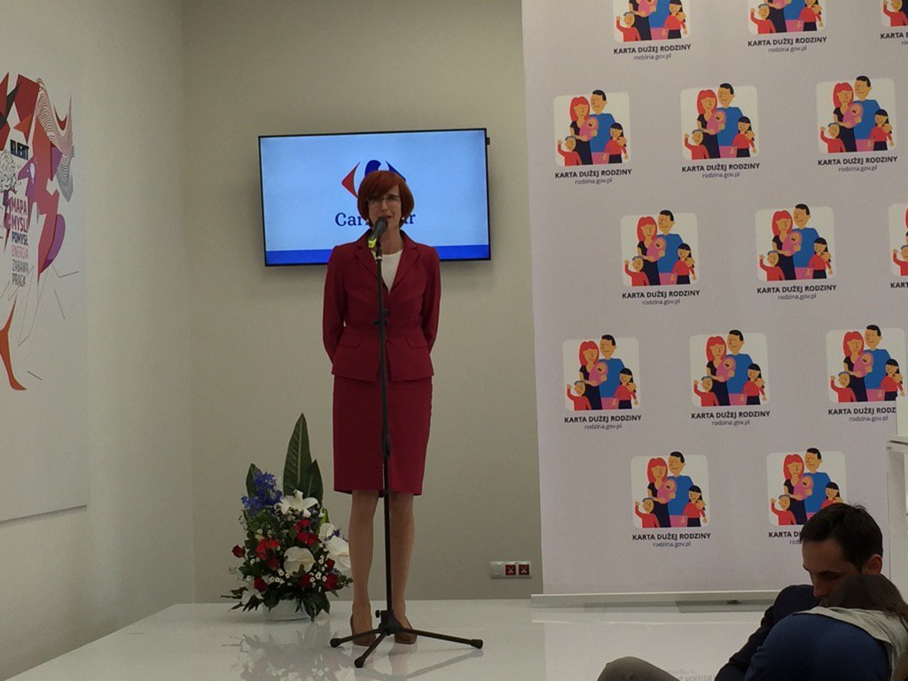 Podpisanie umów z nowymi partnerami #KDR @MRPiPS_RP  <a href="/E_Rafalska/">Elżbieta Rafalska</a>  <a href="/BartoszMarczuk/">Bartosz Marczuk</a>