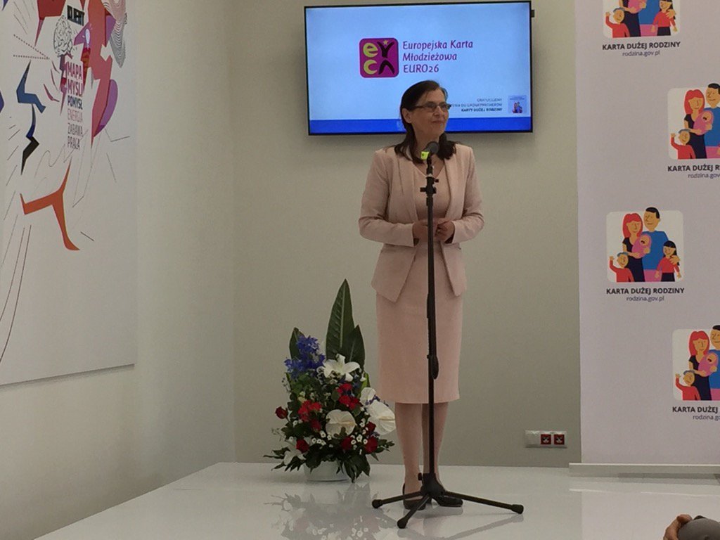 Joanna Krupska o #KDR: przełamuje myślenie o polityce rodzinnej jako polityce socjalnej.