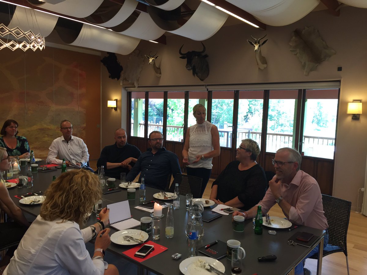 No, we are not in Africa, but in Odense zoo, celebrating " My Pathway" App with Trygfonden #OUHhospital @trygfonden