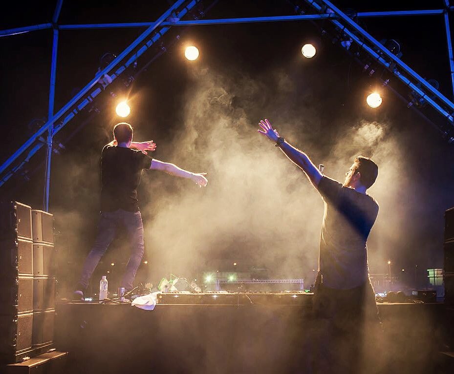 jewelzandsparks tweet picture