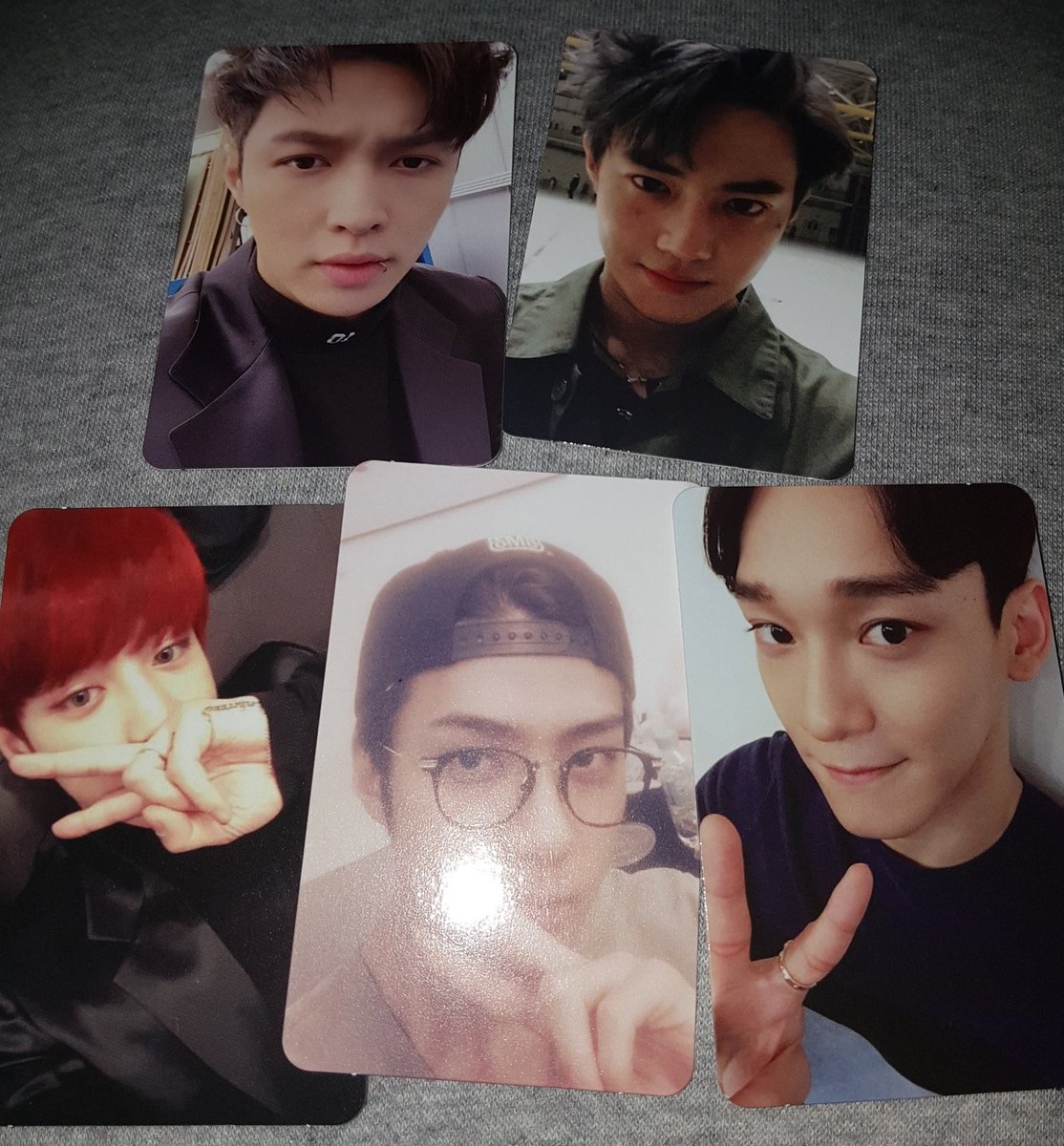 baomin90's tweet photo. 엑소 이그젝트 #포카교환 원합니다!

저 : 사진 ( 레이 씽 수호 준면 찬열 세훈 첸 종대 )

님 : 시우민 김민석 민석 버전 상관x

뮤뱅 또는 서울 직거래 멘션이나 뎀주세요!
@Mon_Luck_bot https://t.co/dfLvpFX9im