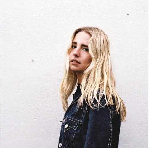 tmradicalist's tweet photo. List Pick: @ClassicLaurel reveals brilliant DIY visuals for latest track, 'San Francisco': https://t.co/DJ22VmWipd https://t.co/dujnSSgG7e