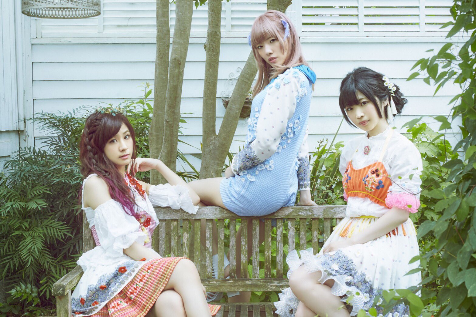 ミアレジーナ Mia A Fact Regina That S ささかまリス子 上花楓裏 安藤紗々 霧島若歌 人気特価 Regina