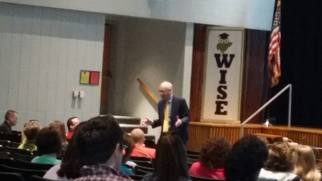 Msdelearn_Amy's tweet photo. Learning with @alannovember at #WISE16 https://t.co/9kxPi1d22Z