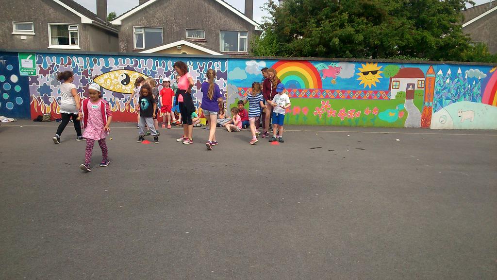 SrInfantsGETNS's tweet photo. A very enjoyable, fun-filled #SportsDay was had by all. #ActivityStations #EggAndSpoonRace #WaterTunnel https://t.co/P8SfLCZtAO