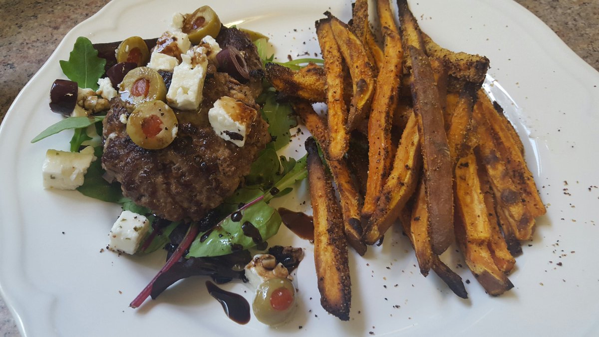 12plusprogramme's tweet image. Was really craving the 'Greek' burger from handmade burger company, so I came up with a much healthier version!