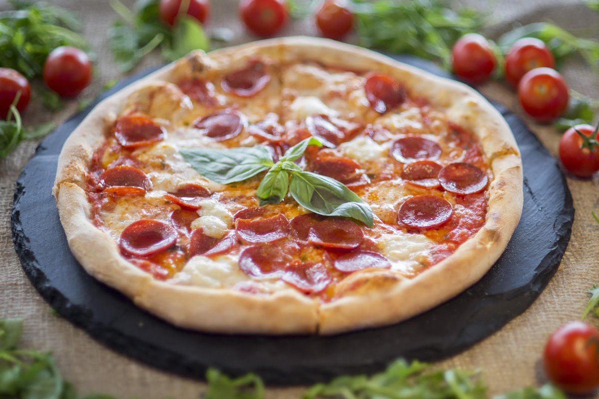 Deliveroo_IE's tweet photo. No thanks I'm ok for Pizza........SAID NO ONE EVER!!!! #Aprile #OverToRoo https://t.co/CLmf3VbnZR