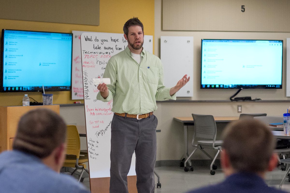 illinoisALEC's tweet photo. Thanks to the @IllinoisFFA members & advisors who taught teachers how to @Teach_Ag & train CDE teams. @ACESIllinois https://t.co/upSavK7CXo
