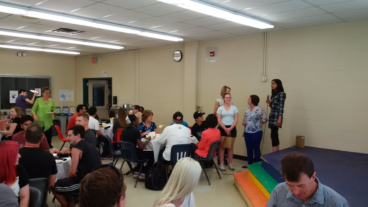 jesimpson456's tweet photo. LBHS Breakfast of Champions-Go Lords! Awesome...#BeFiercelyProud! https://t.co/KrOdprkaeC