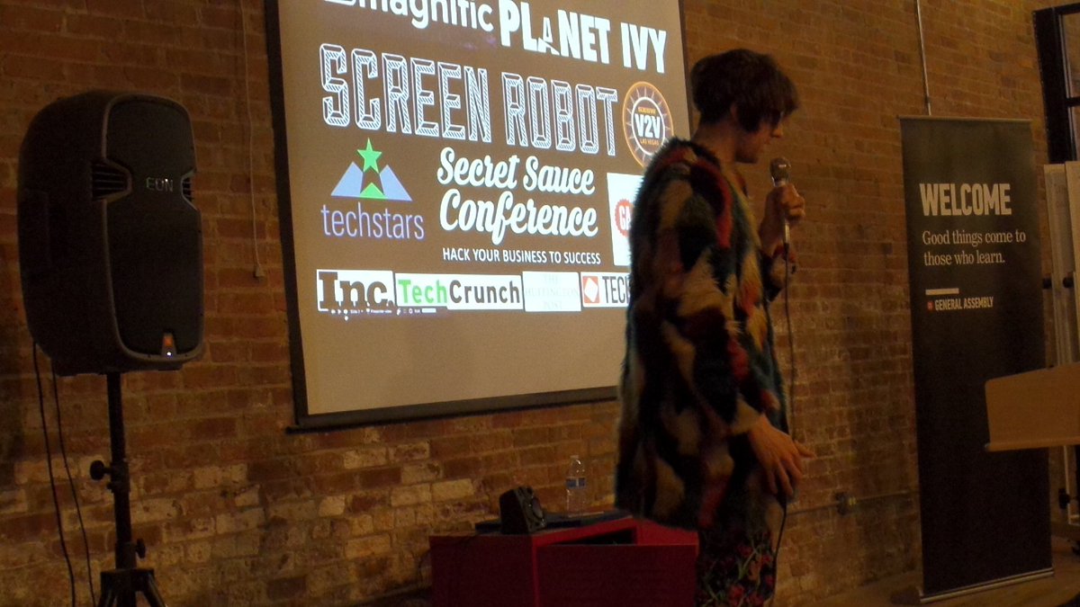 ChicagoBlogWeek's tweet image. Excellent #GrowthHacking presentation @GA_Chicago #hackermindset #vincentdignan #MagnificAgency #London #UK #Chicago