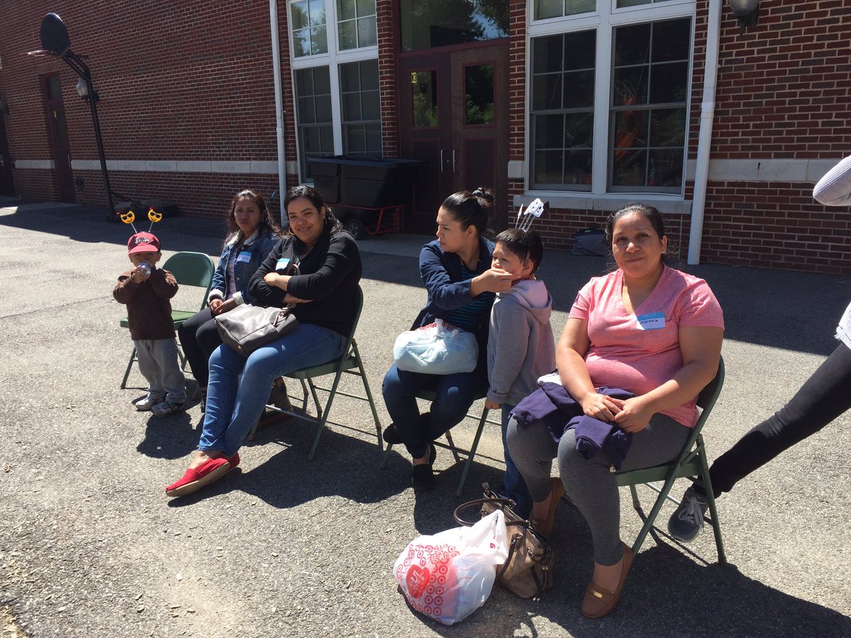 SOstrofskyMKES's tweet photo. Pre-K happiness! #mkespride https://t.co/LahfczLFCg