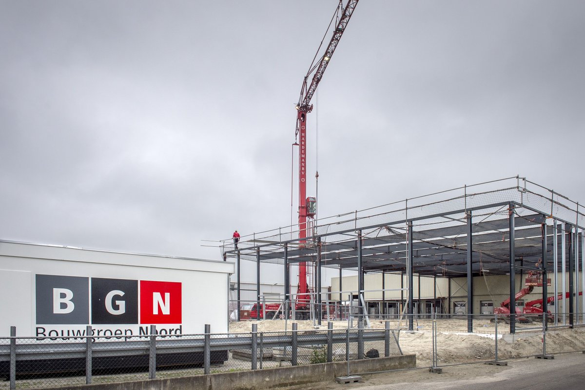 BouwgroepNoord's tweet photo. Werk in uitvoering!Realisatie van uitbreiding Koopman
Transport Noordhorn krijgt vorm. Staalconstructie geplaatst! https://t.co/SGUB9jNQvy