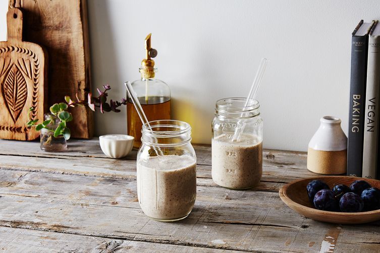 Food52's tweet photo. 21 date recipes for breaking Ramadan's fast.  https://t.co/ACMpNlzx5d https://t.co/CjBnuxHyAr