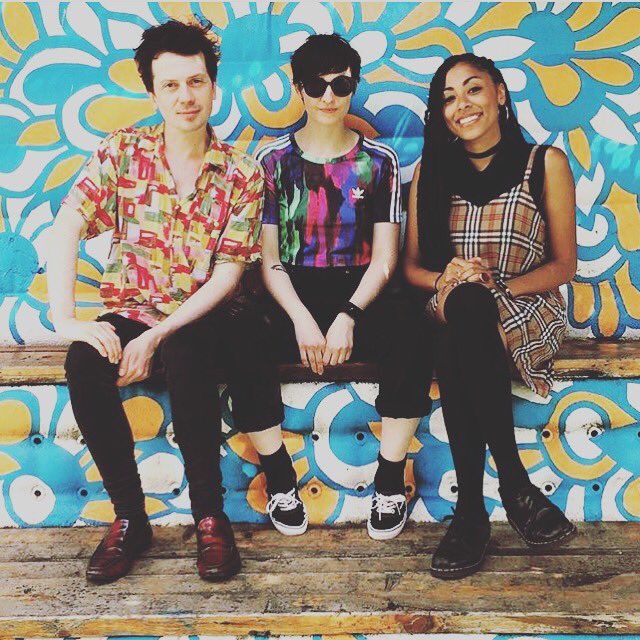 TrrblMvmnt's tweet photo. Thanks for having me @hoxtonradio @FrshMeetChannel @PaulHanford1 https://t.co/lGaEuKyG0U