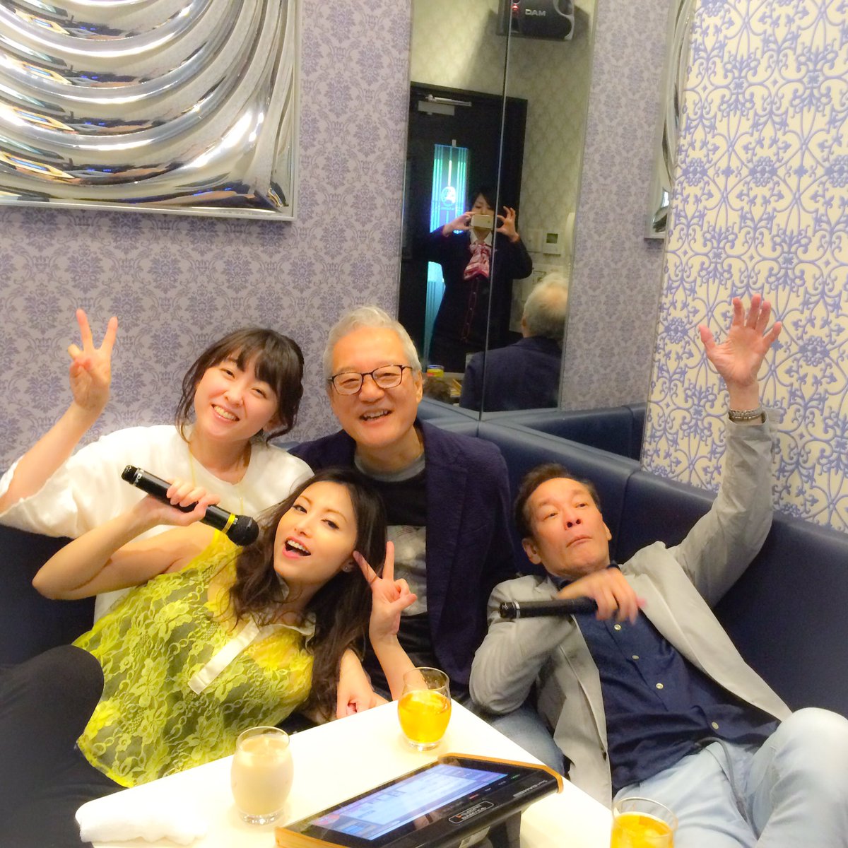 Twitter पर 高橋美佳子 若本規夫さんとたかはし智秋さんのat Xの番組 今宵こんな片隅で 大塚芳忠さんと高橋美佳子ゲスト回見てくれましたか 土曜と火曜に再放送もあるみたい 収録終わりに4人でカラオケって 仲良すぎかwめちゃめちゃ良い写真で気に入ってます