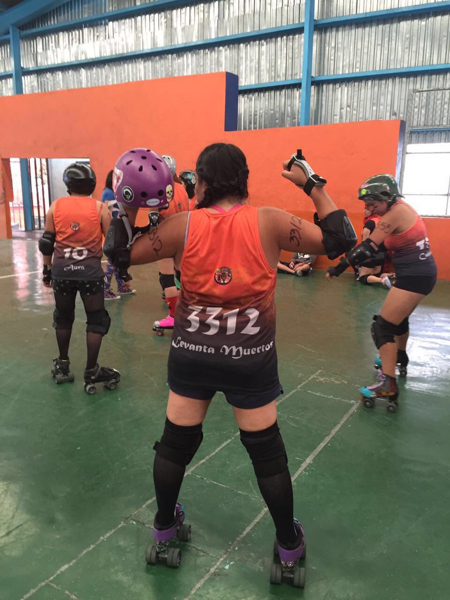 yaOtzinrosete's tweet photo. Jugando ando..... 😄✌🏼️ https://t.co/tOvjfJy3tp