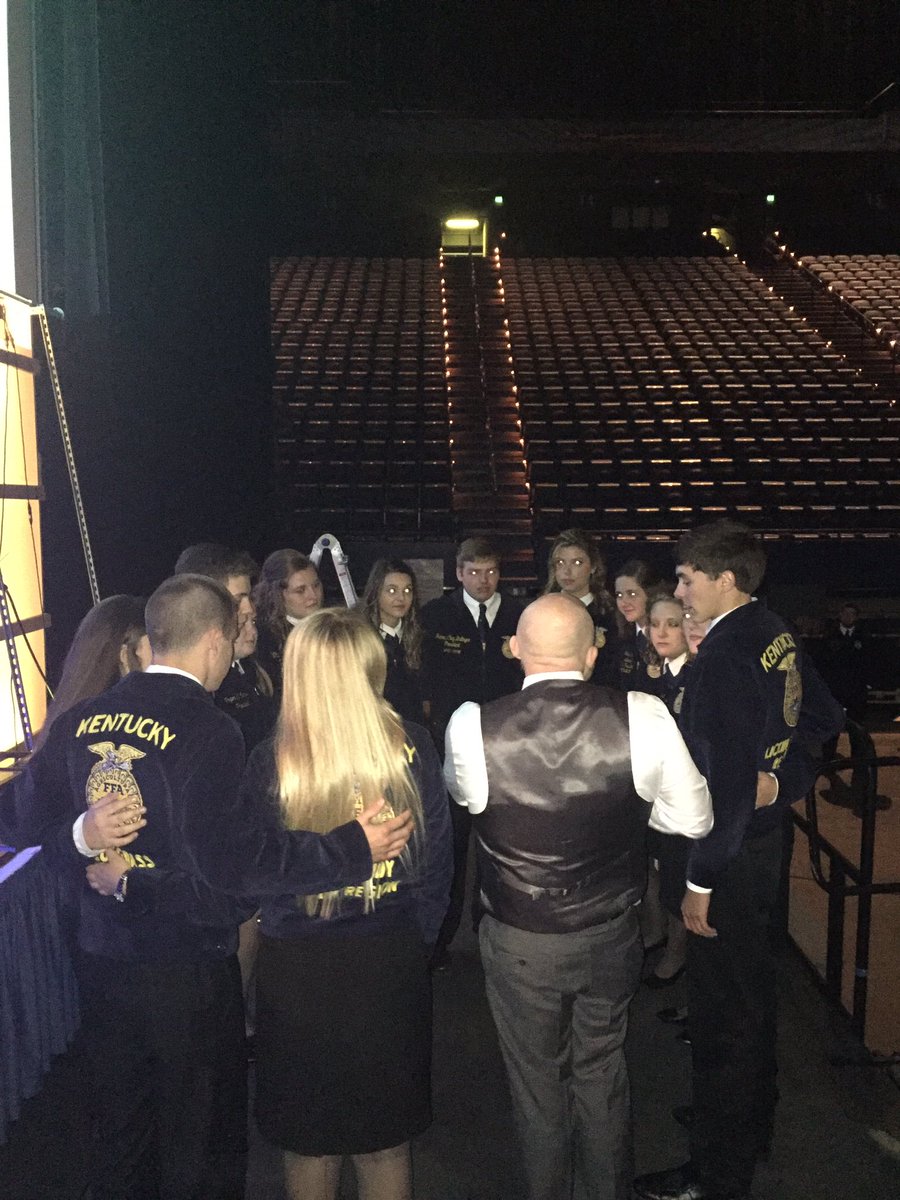 brian_chism's tweet photo. The 2016-2017 team receiving their first instructions as a team! #KYFFA #conquerkyffa https://t.co/nJEhMOAas0