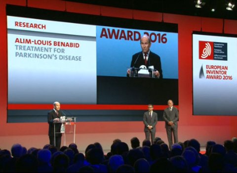 placegrenet's tweet image. Prix de l&apos;inventeur européen 2016 pour le Pr Benabid, fondateur de #Clinatec à #Grenoble bit.ly/1UFKntm