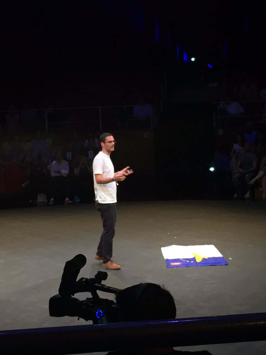 YichenWuWu's tweet photo. André Leonardo is telling us to just do it, don't wait. 🚀⛵️✈️🏊Nike: JUST DO IT! 😉🙃 @Nike @CaseyNeistat #Unleash2016 https://t.co/KQMoh8cf5K