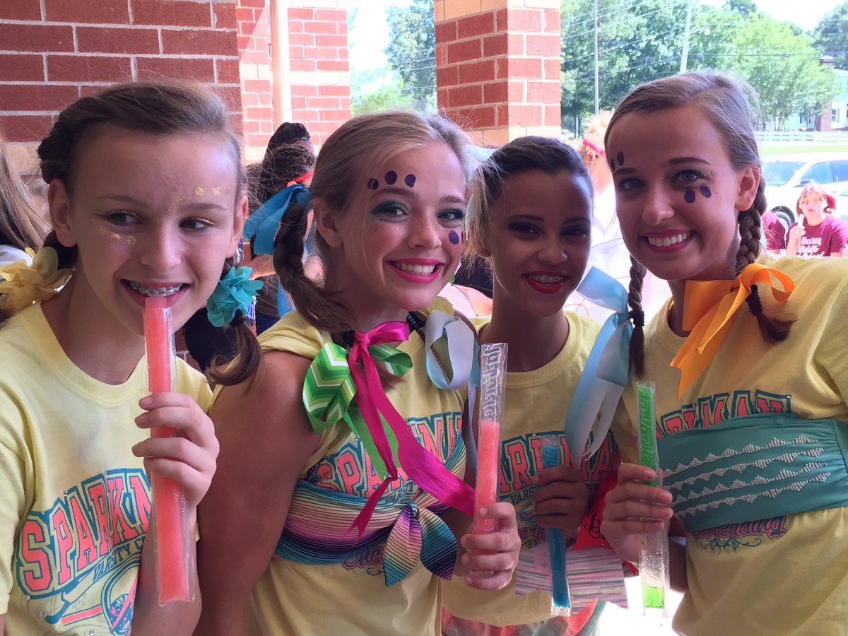 shssparkman's tweet photo. Wacky Dress Day at Sparkman Cheer Clinic @PrinChrisShaw @SparkmanPTO @MadCoSchools https://t.co/aYF3wN6jKu