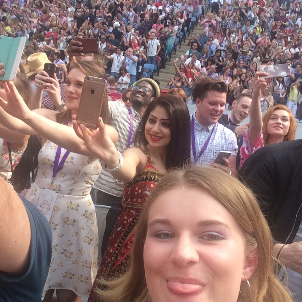 AJSSmall's tweet photo. Whitbread Summer Party!! #PlaceMadeByYou #BornToBePurple #SummerParty #WHR #PremierInn @placemadebyyou @premierinn https://t.co/dulHepYN7g
