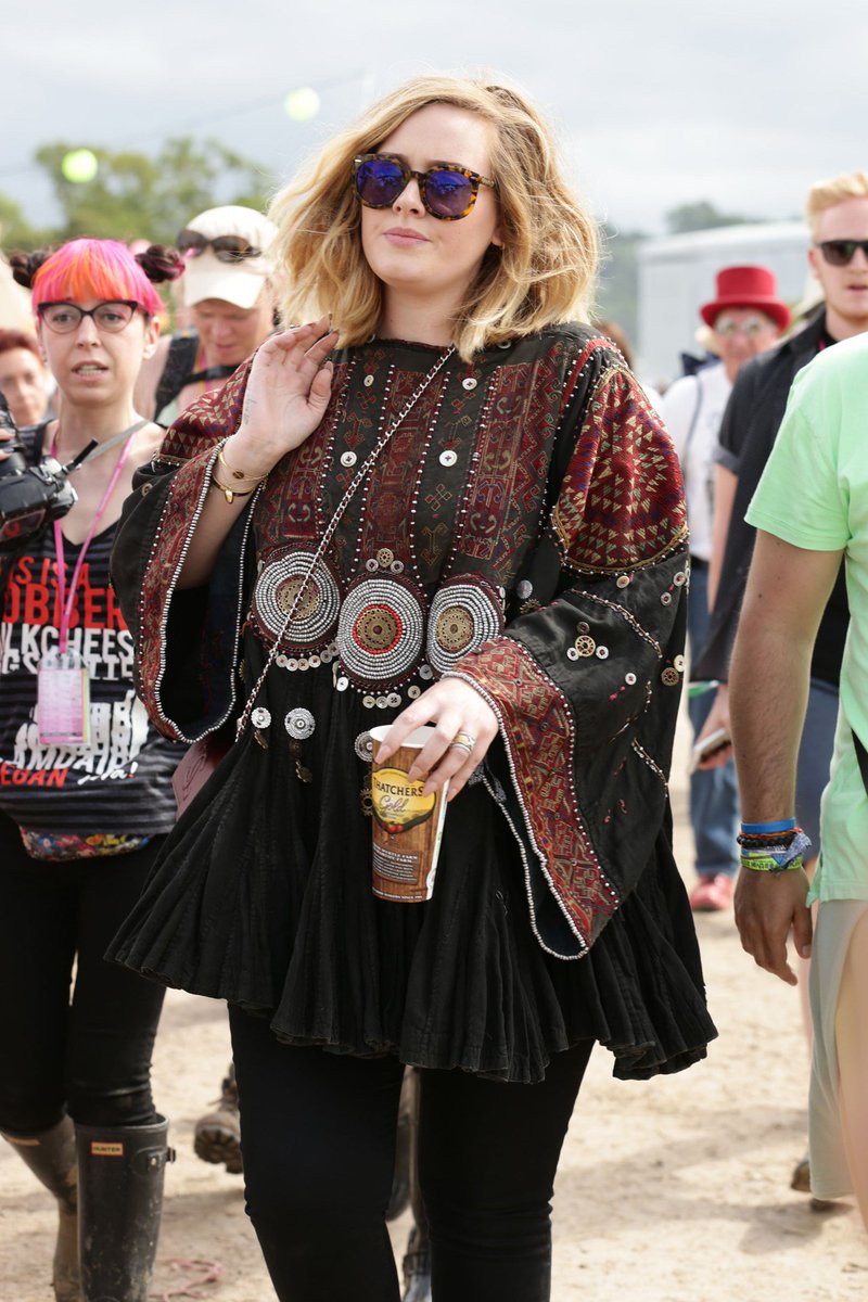 BritishVogue's tweet photo. From @Adele and @coldplay to @BlossomsBand and @elliegoulding - who to see at @GlastoFest: https://t.co/vTPDreUenK https://t.co/hDKpuLGerC